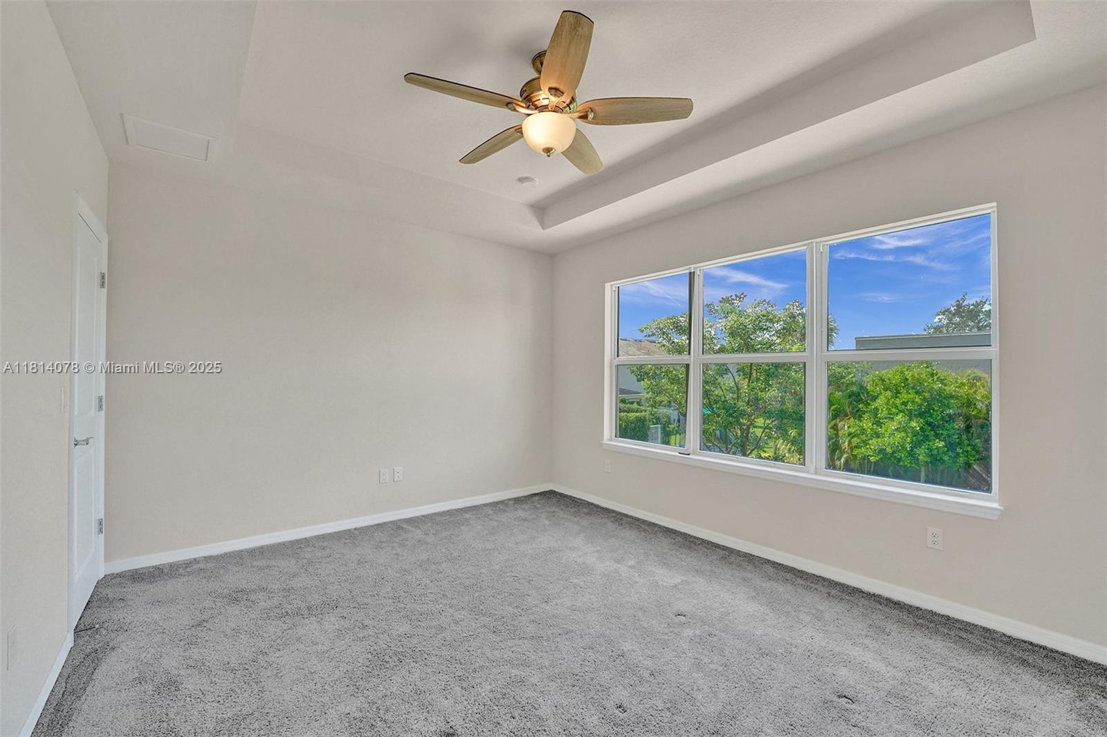 HILLCREST COUNTRY CLUB SO - Residential Lease