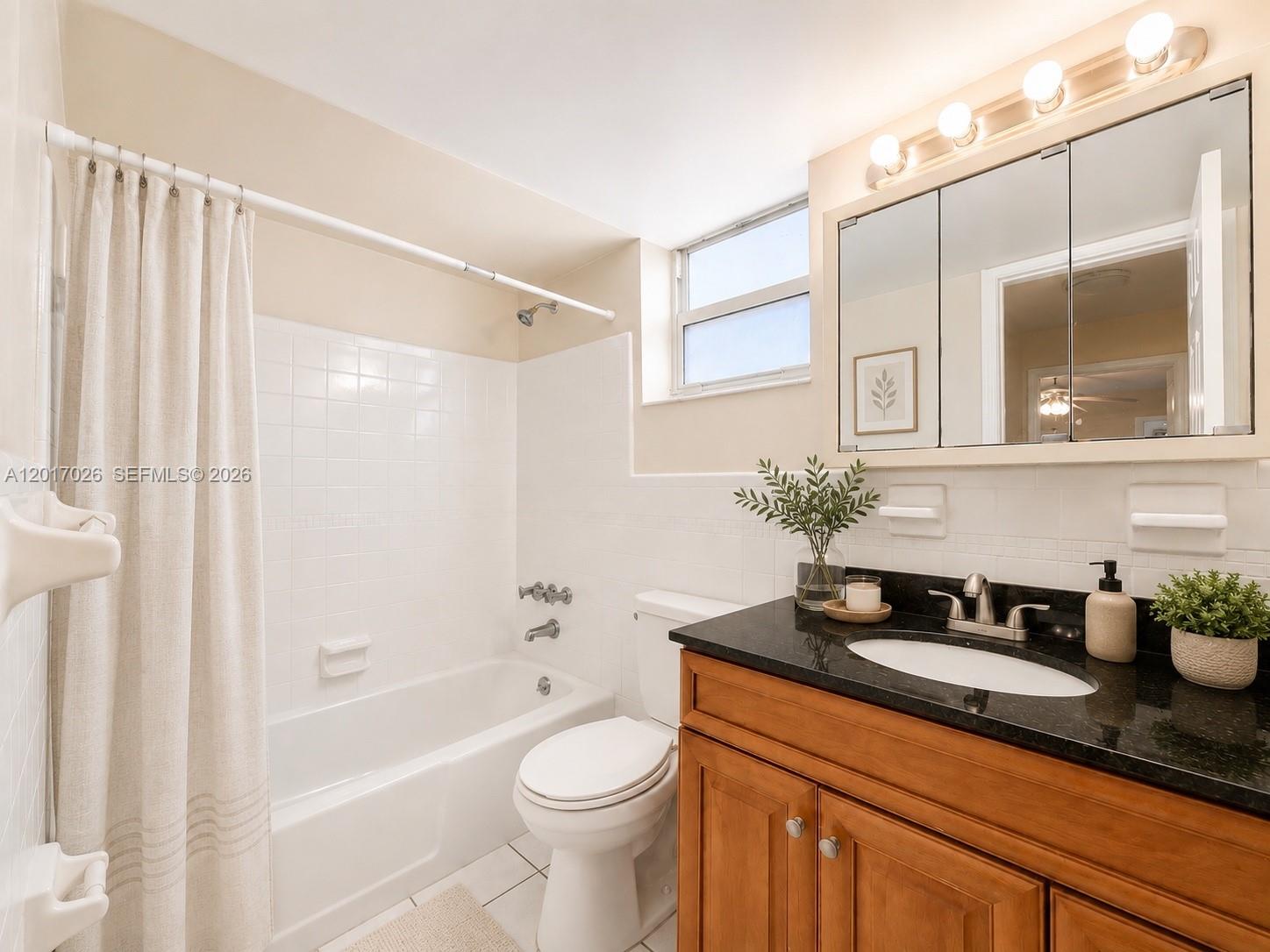 HOLLYWOOD HILLS - Residential Lease