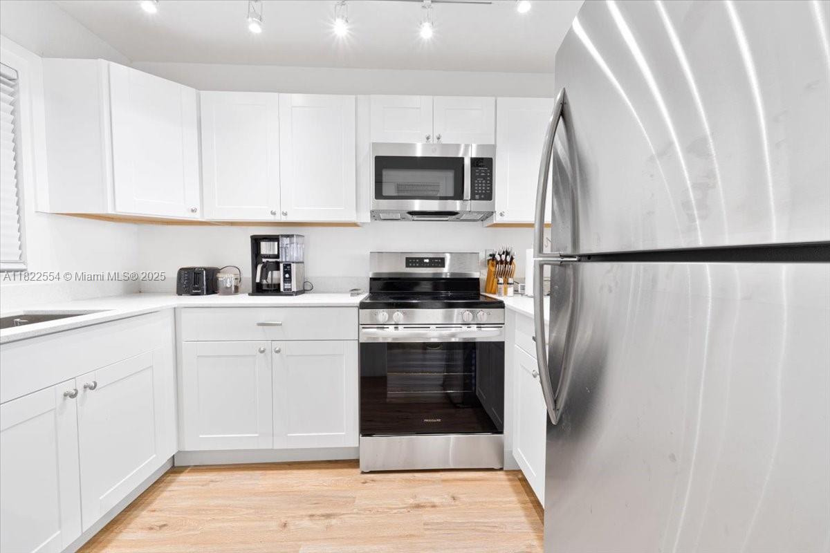 9481 Evergreen Pl 206