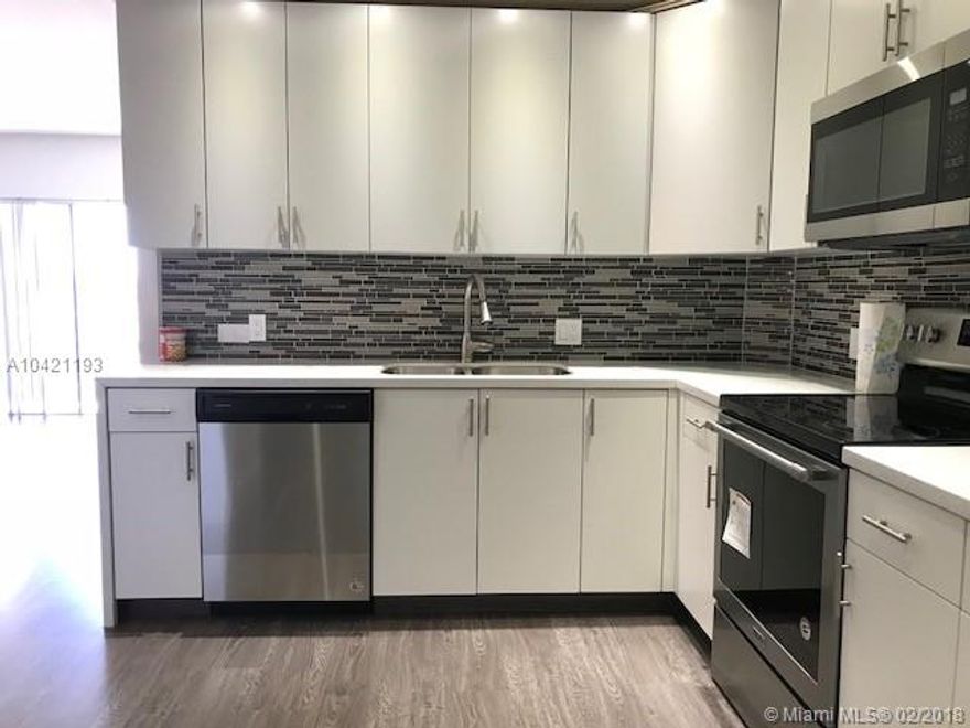 Beautiful 2 bedroom/2 bathroom condominium in All Ages Building in Hillcrest. Updated  Kitchen, new appliances, countertops and back splash.Laminate flooring throughout and freshly painted.Lots of cabinet space and closets.All tile bathrooms. Ready to move in!!