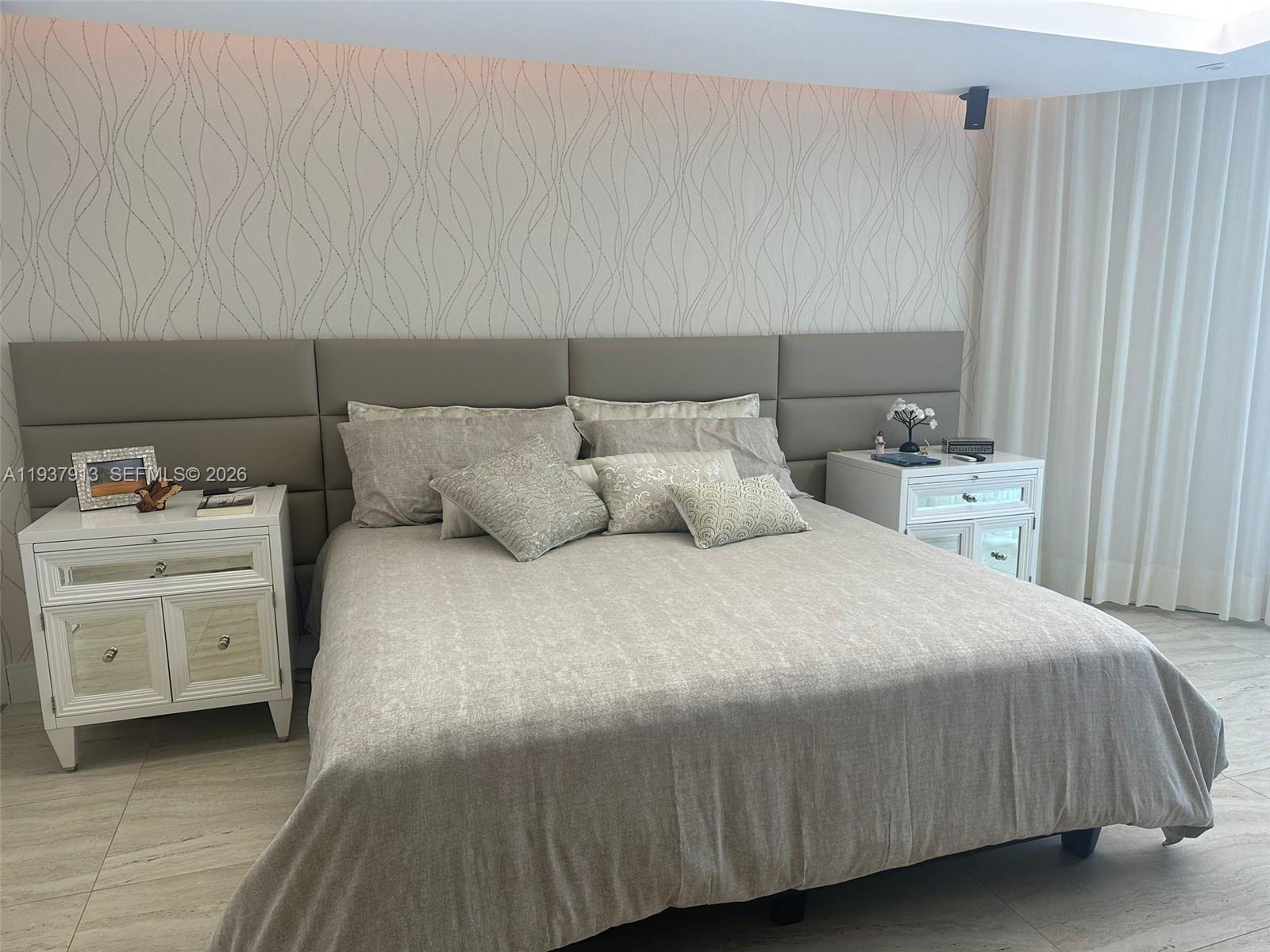 ONE ISLAND PLACE CONDO II - Residential