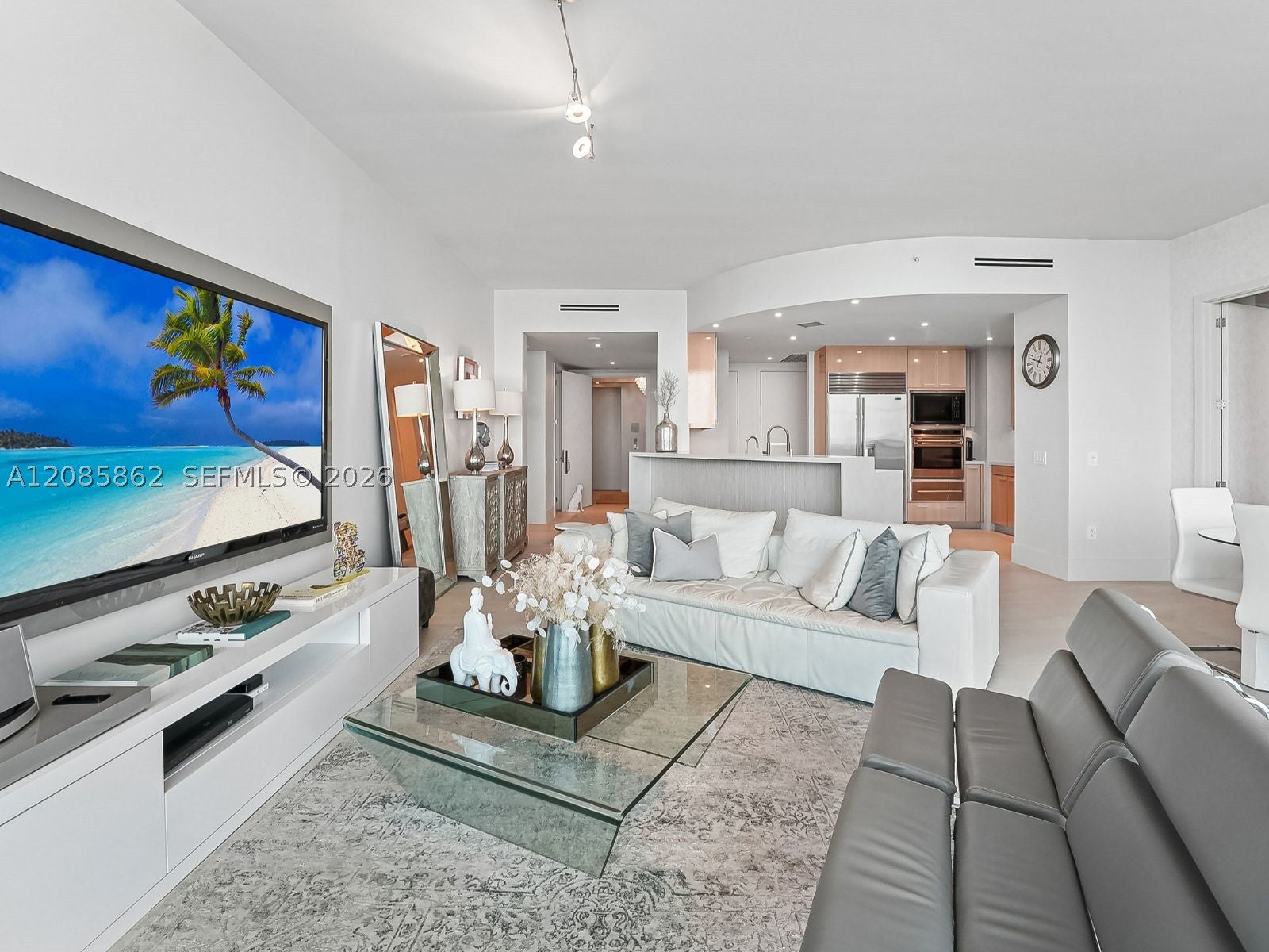 10295 Collins Ave 2306