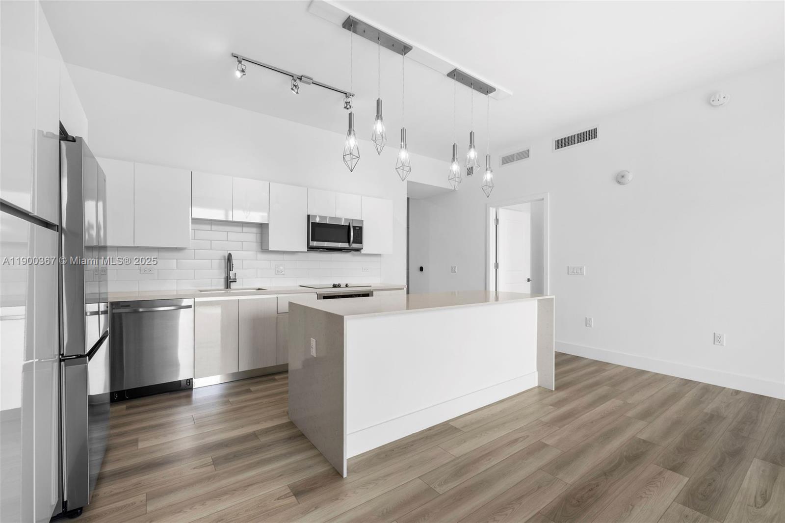 Slate Hallandale - Residential Lease