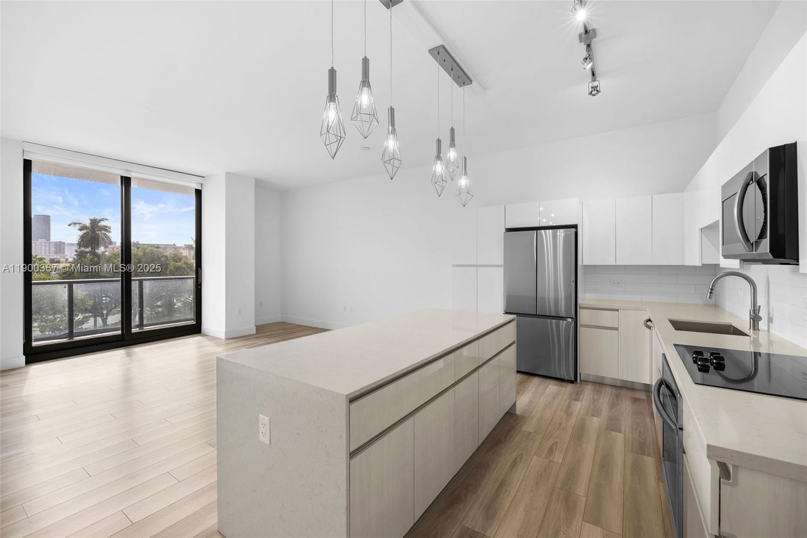 Slate Hallandale - Residential Lease