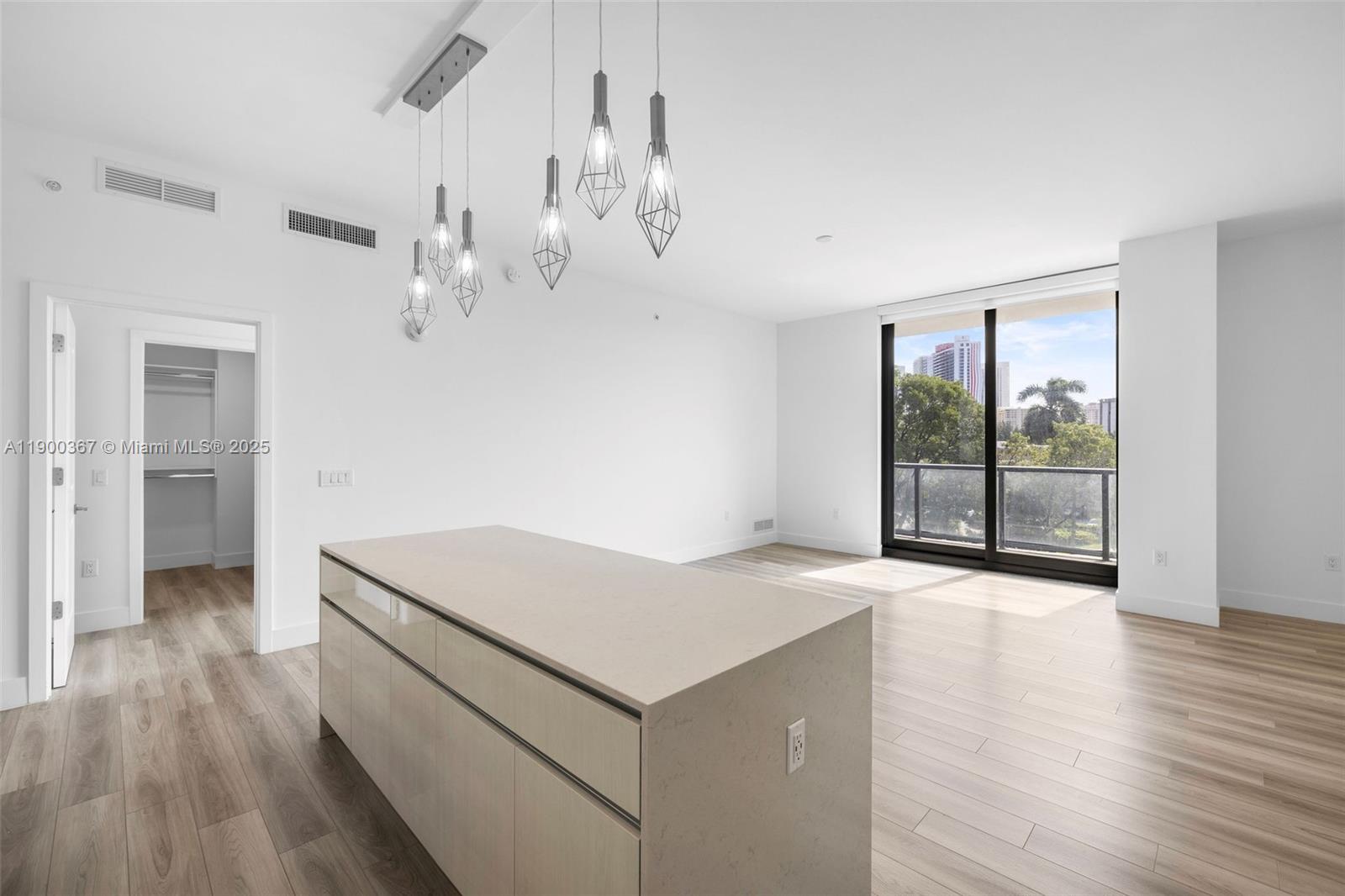 Slate Hallandale - Residential Lease