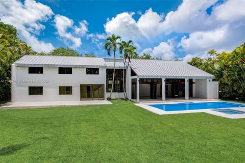 Single Family Residence in Miami FL 8530 121st St St 49.jpg