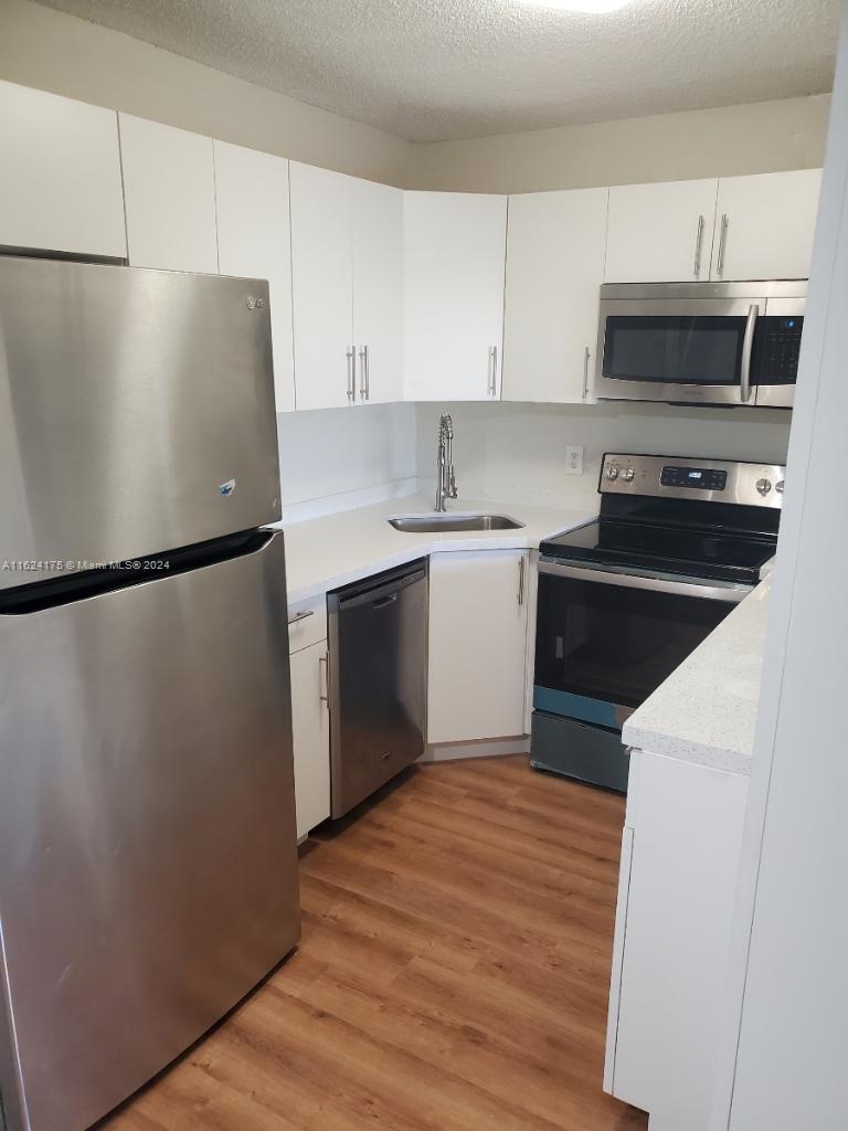 PINE RIDGE NORTH VILLAGE - Residential Lease