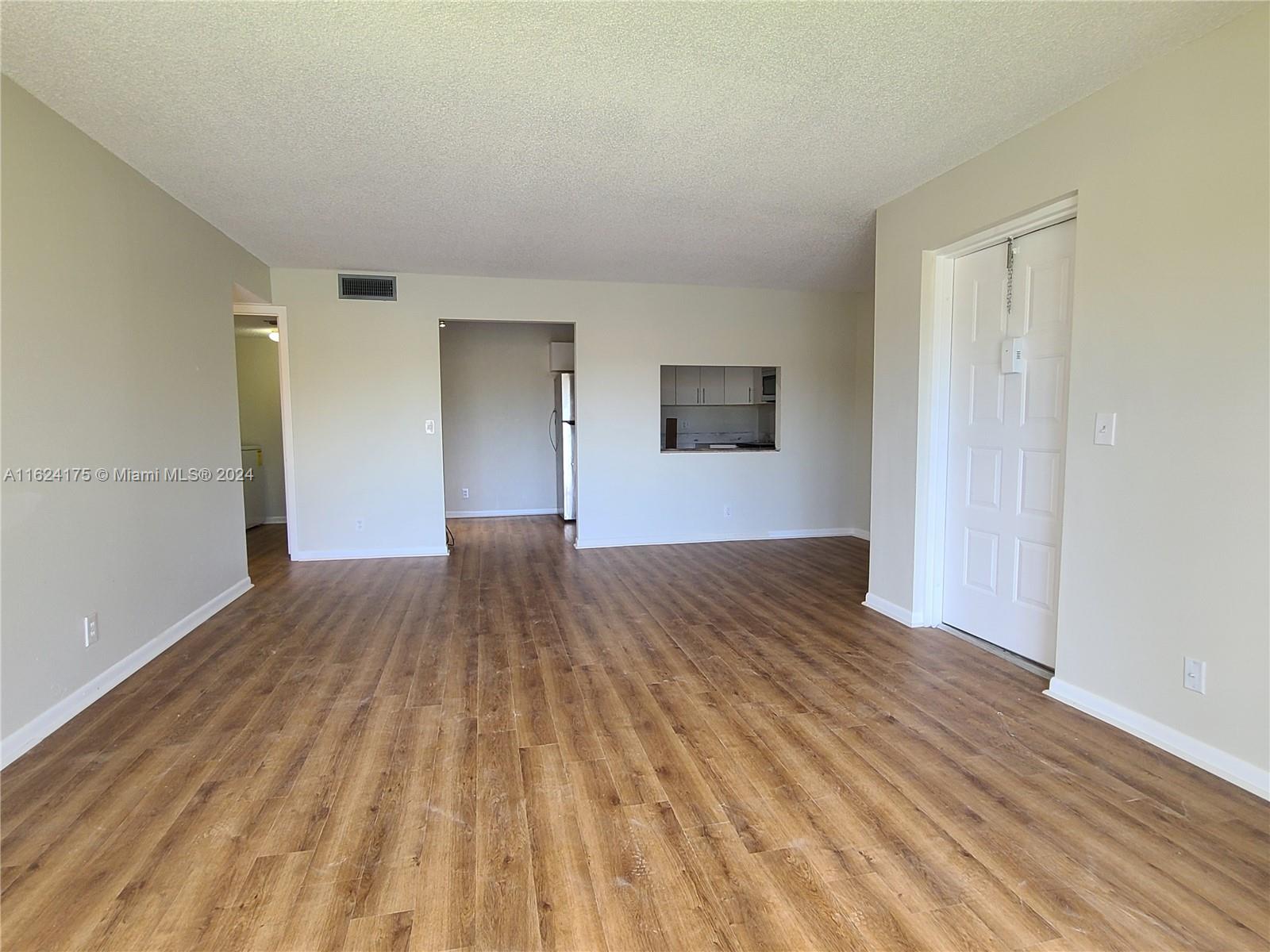 PINE RIDGE NORTH VILLAGE - Residential Lease