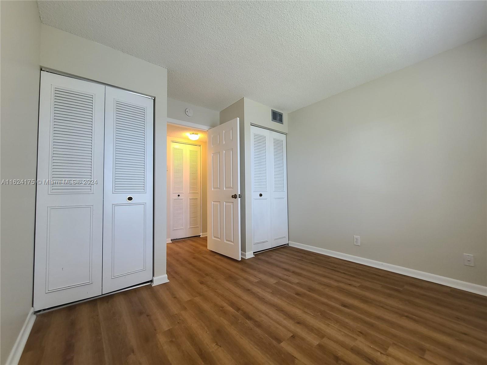 PINE RIDGE NORTH VILLAGE - Residential Lease