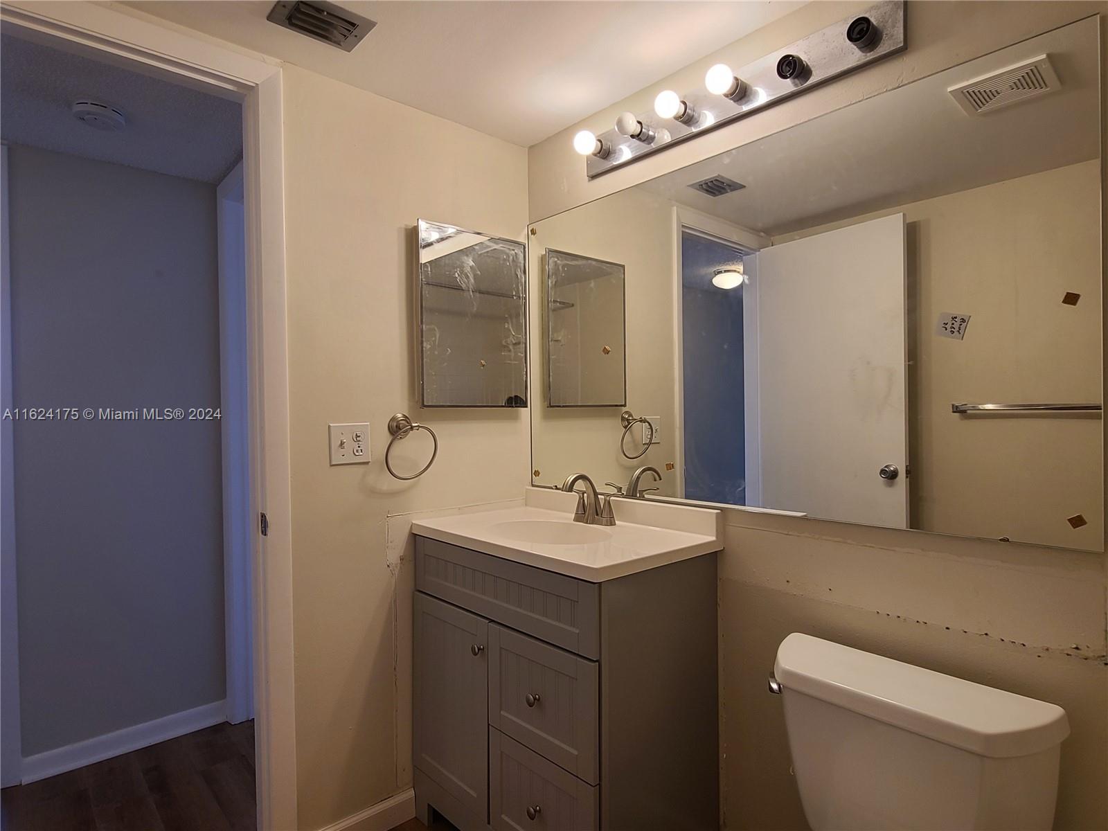 PINE RIDGE NORTH VILLAGE - Residential Lease