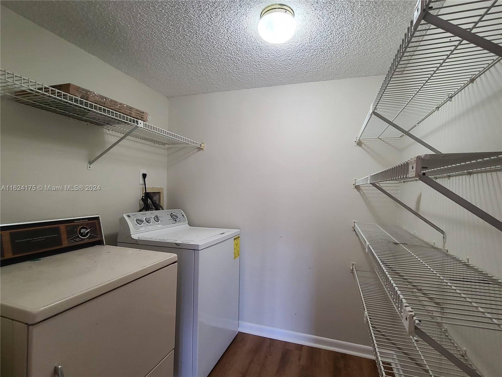PINE RIDGE NORTH VILLAGE - Residential Lease