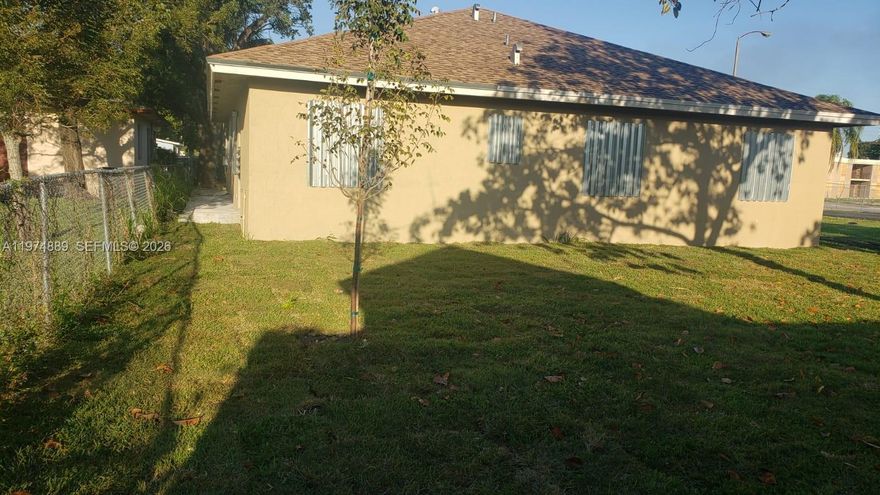 GREAT LOCATION VERY CLOSE TO I-95 AND MIAMI SHORES.  AMAZING SCHOOLS  QUITE FAMILY AREA.  LOW WATER BILL BECAUSE YOU DON'T NEED TO PAY FOR SEWER.  3 BED 2 BATH. ALL TILED. 2 PARKING SPACES IN FRONT OF UNIT. READY TO MOVE IN