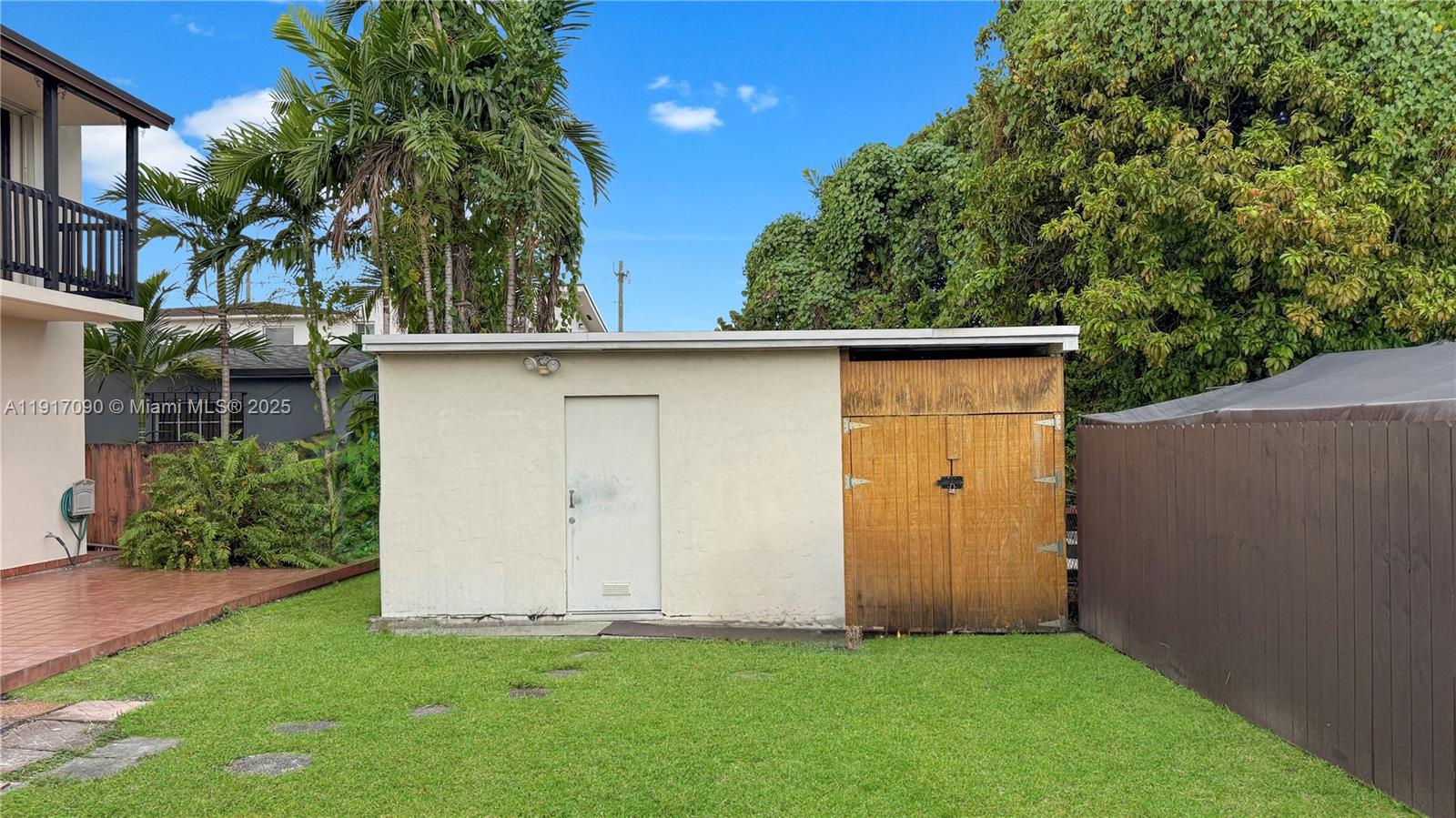 BIRD ROAD HIGHLANDS - Residential Lease