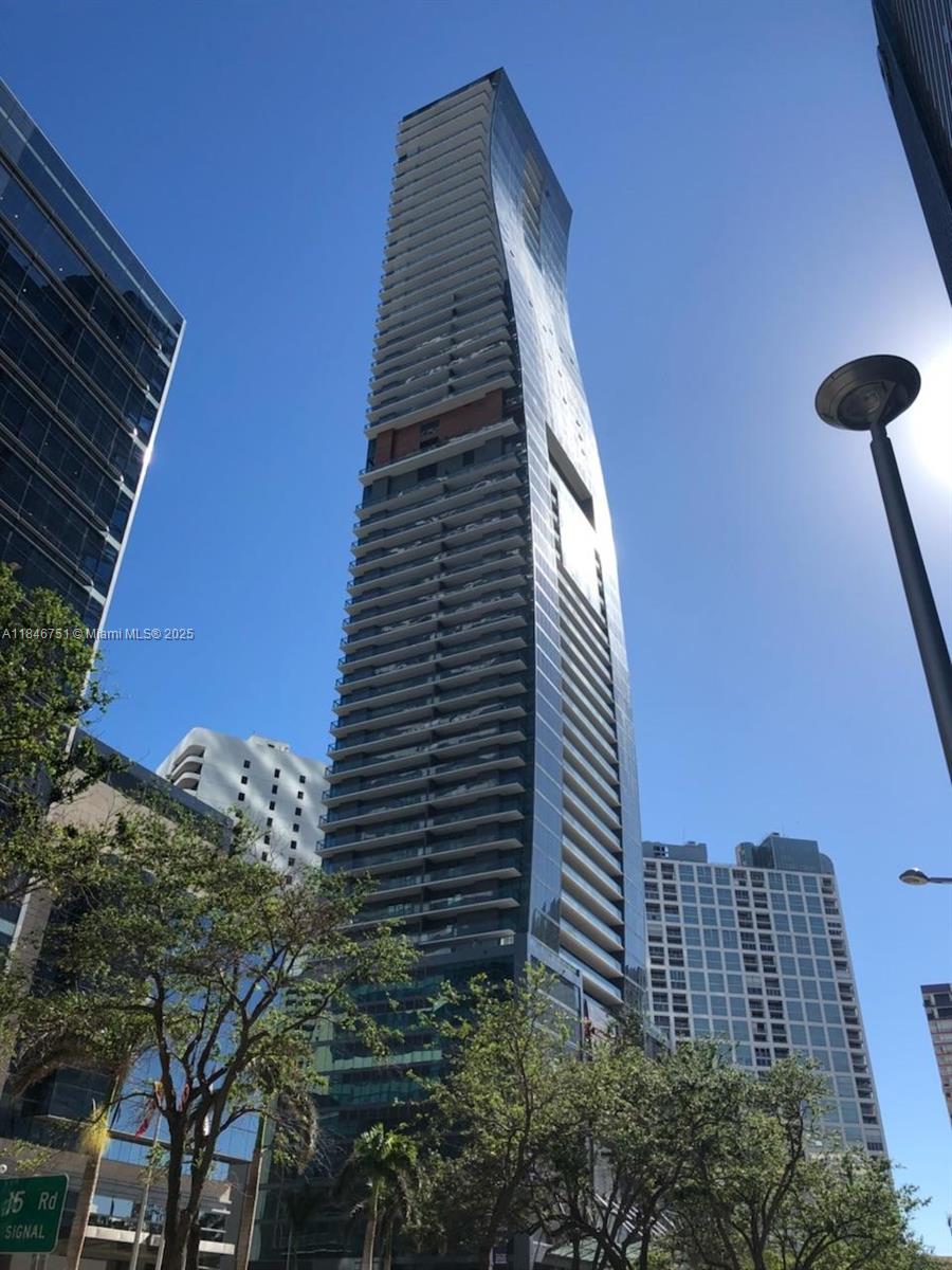 1451 Brickell Ave 2104