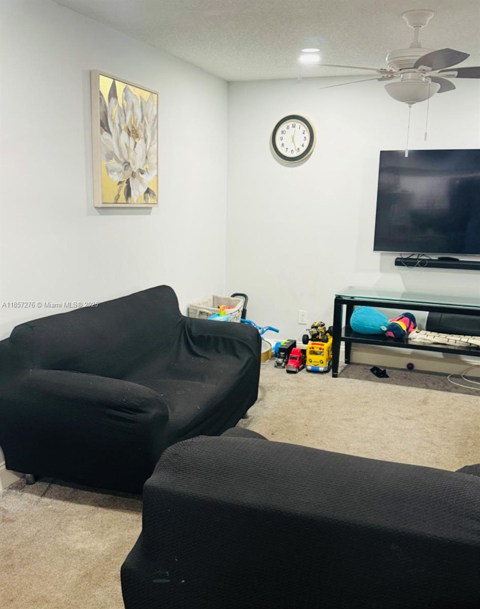 QUATRAINE CONDO III - Residential Lease