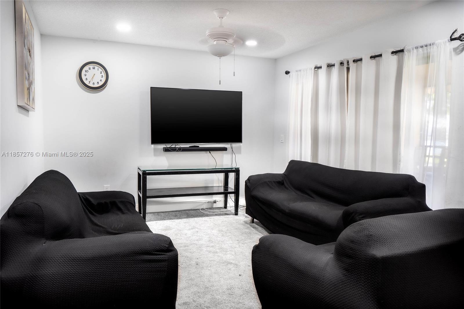 QUATRAINE CONDO III - Residential Lease