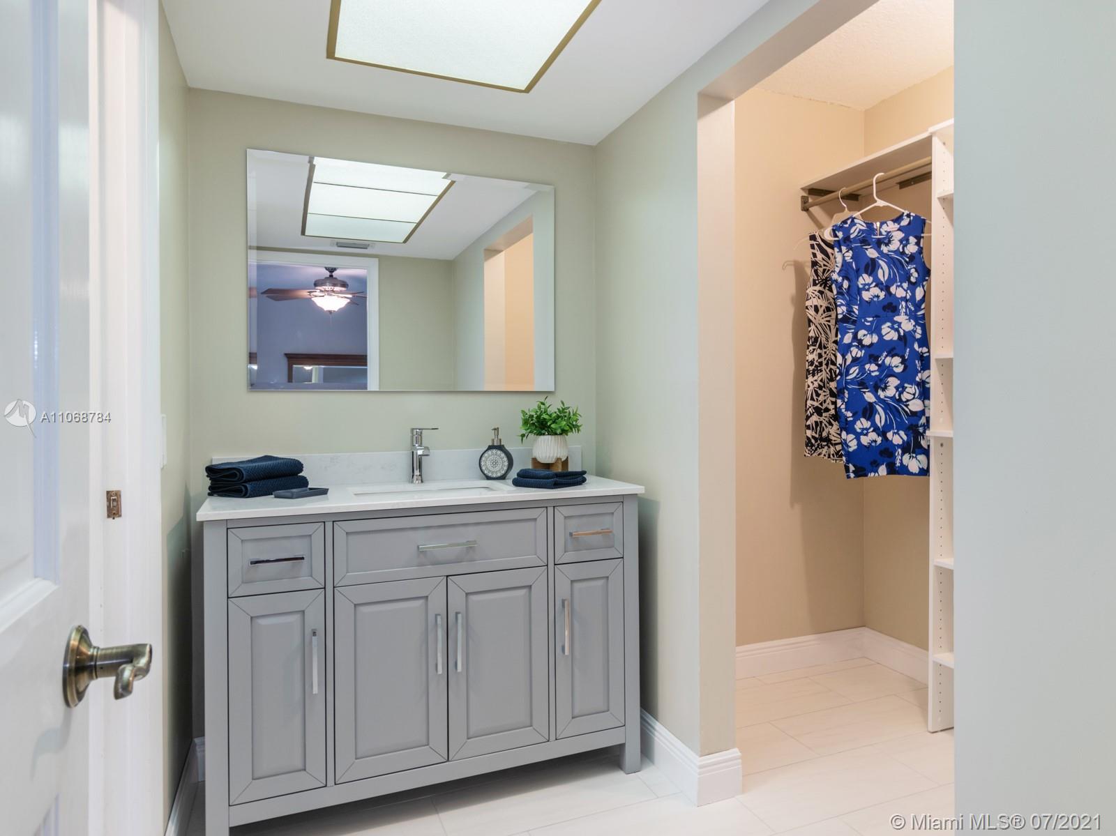 MIRROR LAKE ESTATES SEC 9 - Residential