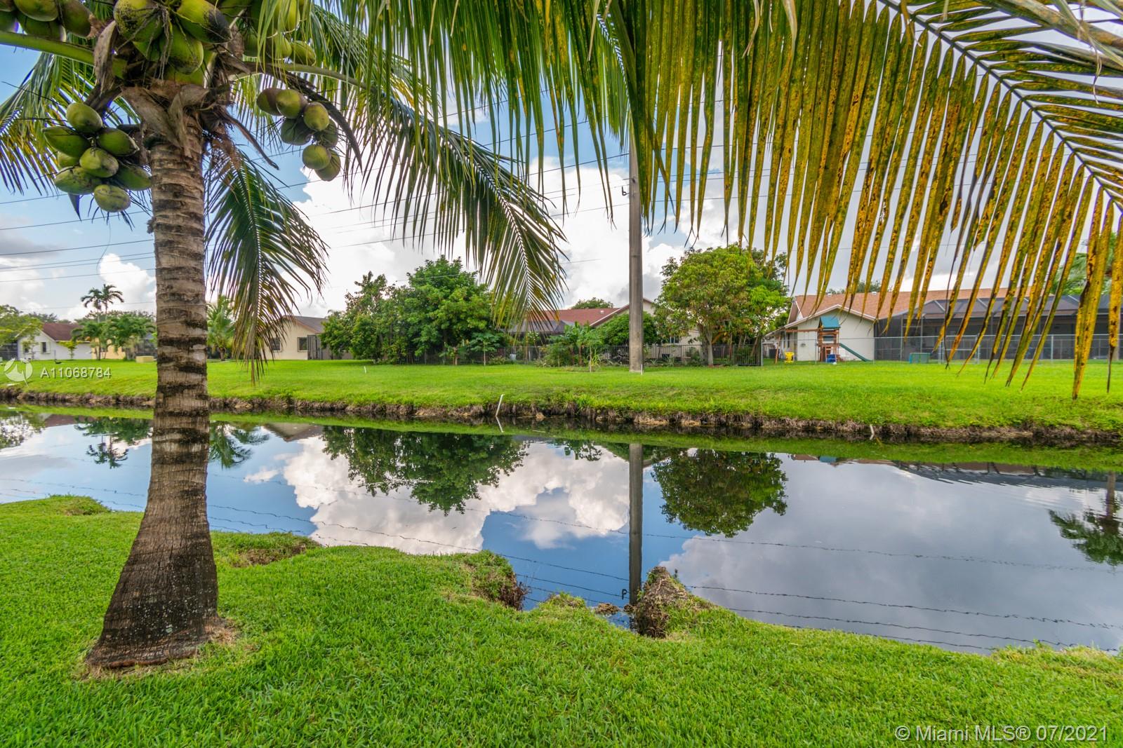 MIRROR LAKE ESTATES SEC 9 - Residential