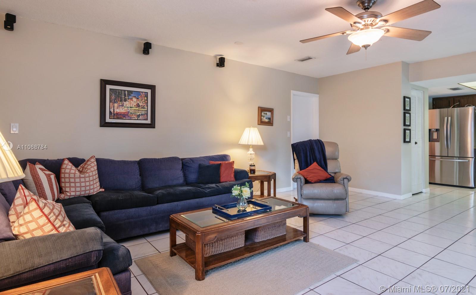 MIRROR LAKE ESTATES SEC 9 - Residential