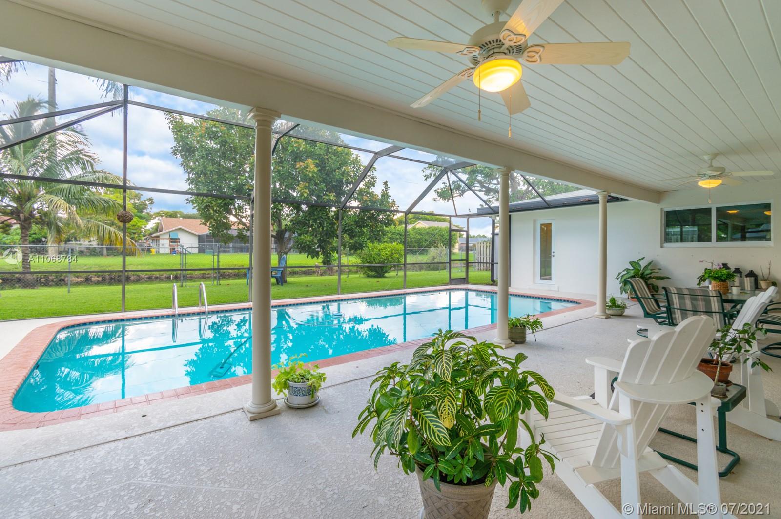 MIRROR LAKE ESTATES SEC 9 - Residential