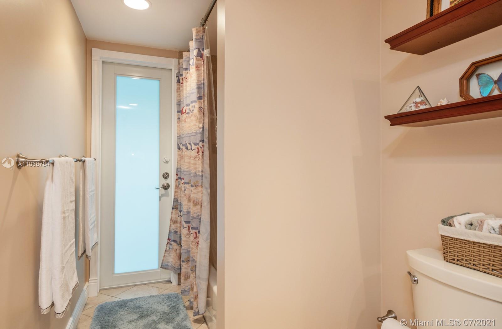 MIRROR LAKE ESTATES SEC 9 - Residential