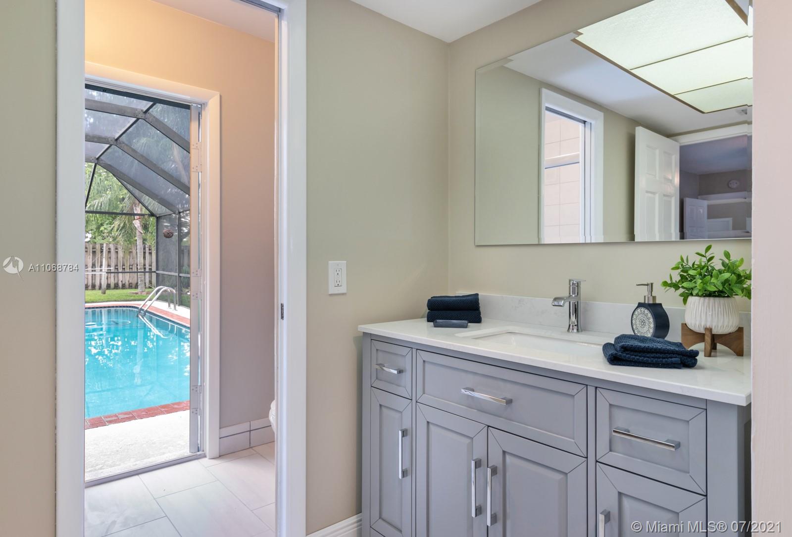 MIRROR LAKE ESTATES SEC 9 - Residential