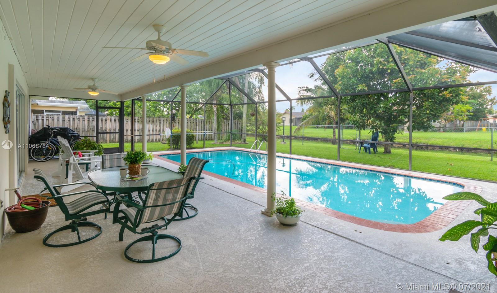 MIRROR LAKE ESTATES SEC 9 - Residential