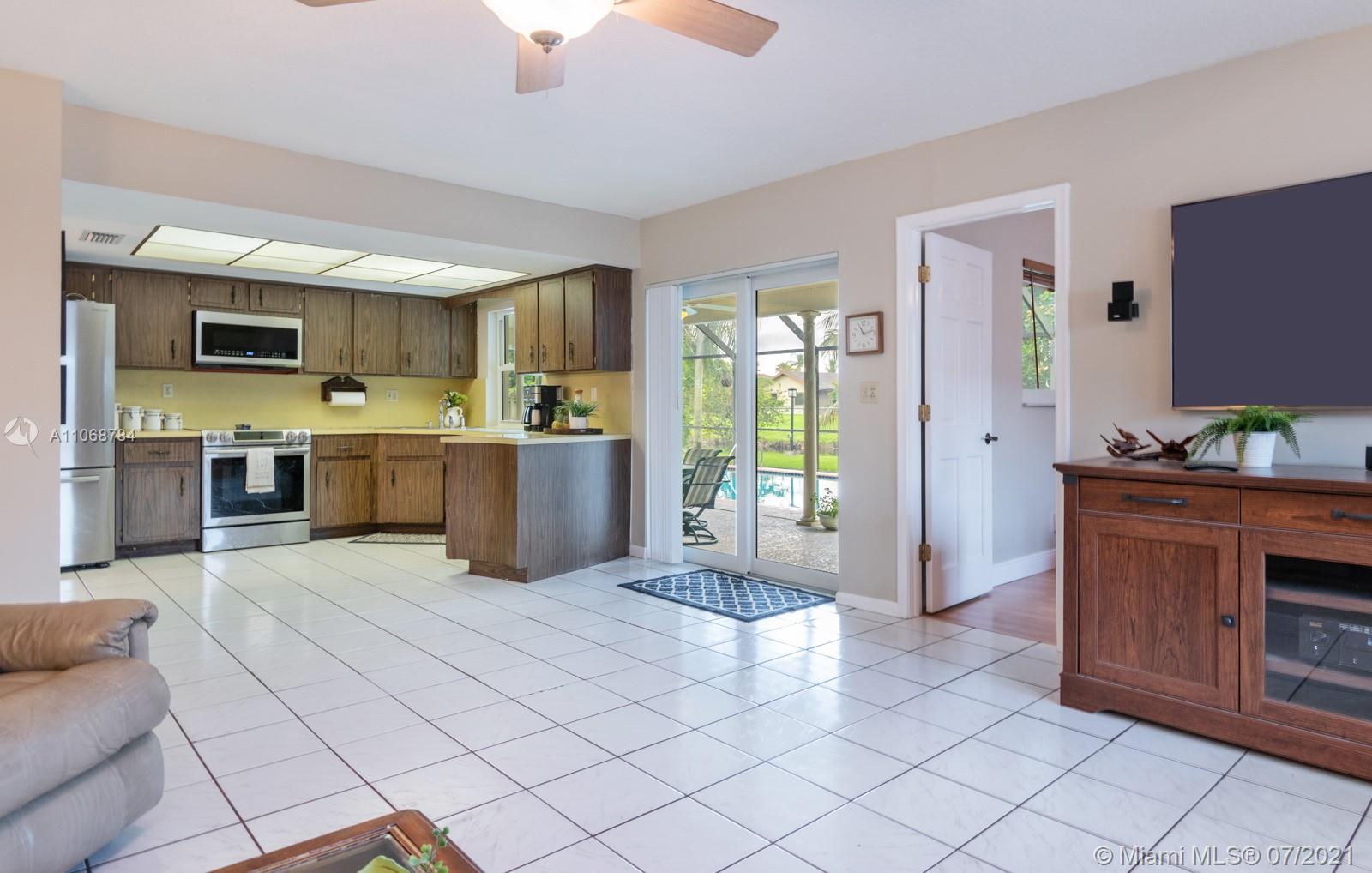 MIRROR LAKE ESTATES SEC 9 - Residential