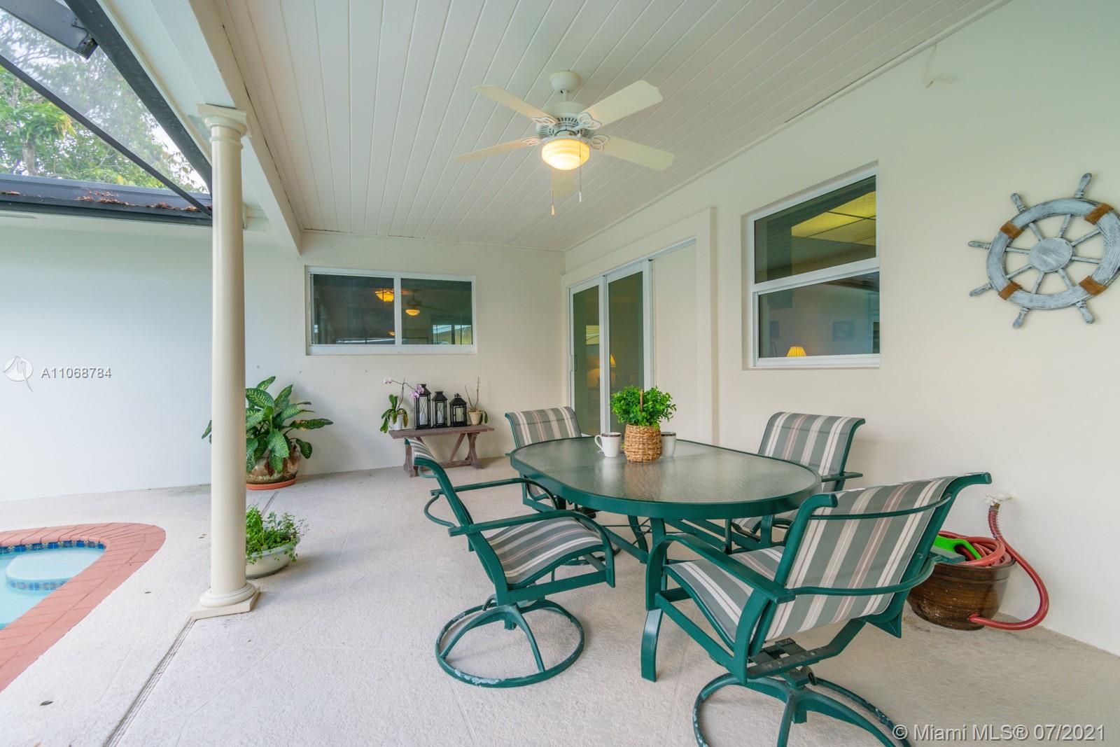 MIRROR LAKE ESTATES SEC 9 - Residential