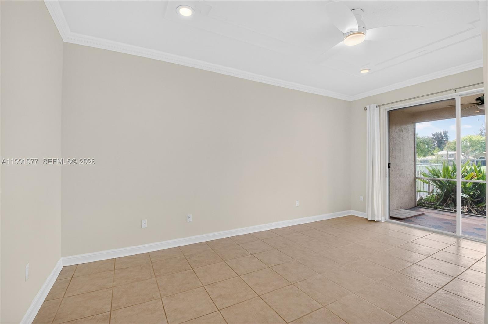 POLO TRACE 2 3 - Residential