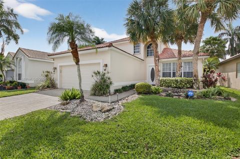 Photo of 7700 Monarch Ct, Delray Beach, FL 33446 (MLS # A11991977)