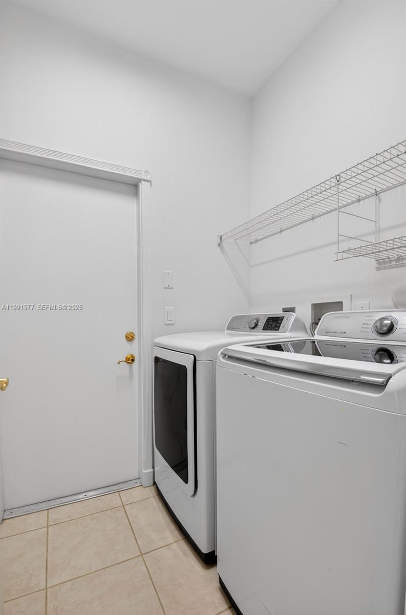 POLO TRACE 2 3 - Residential