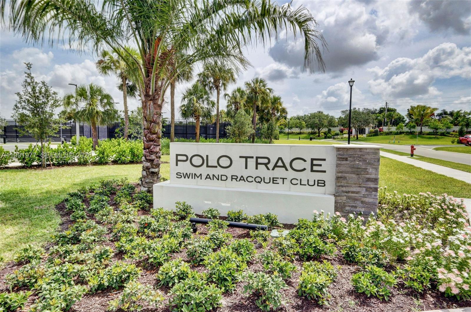 POLO TRACE 2 3 - Residential