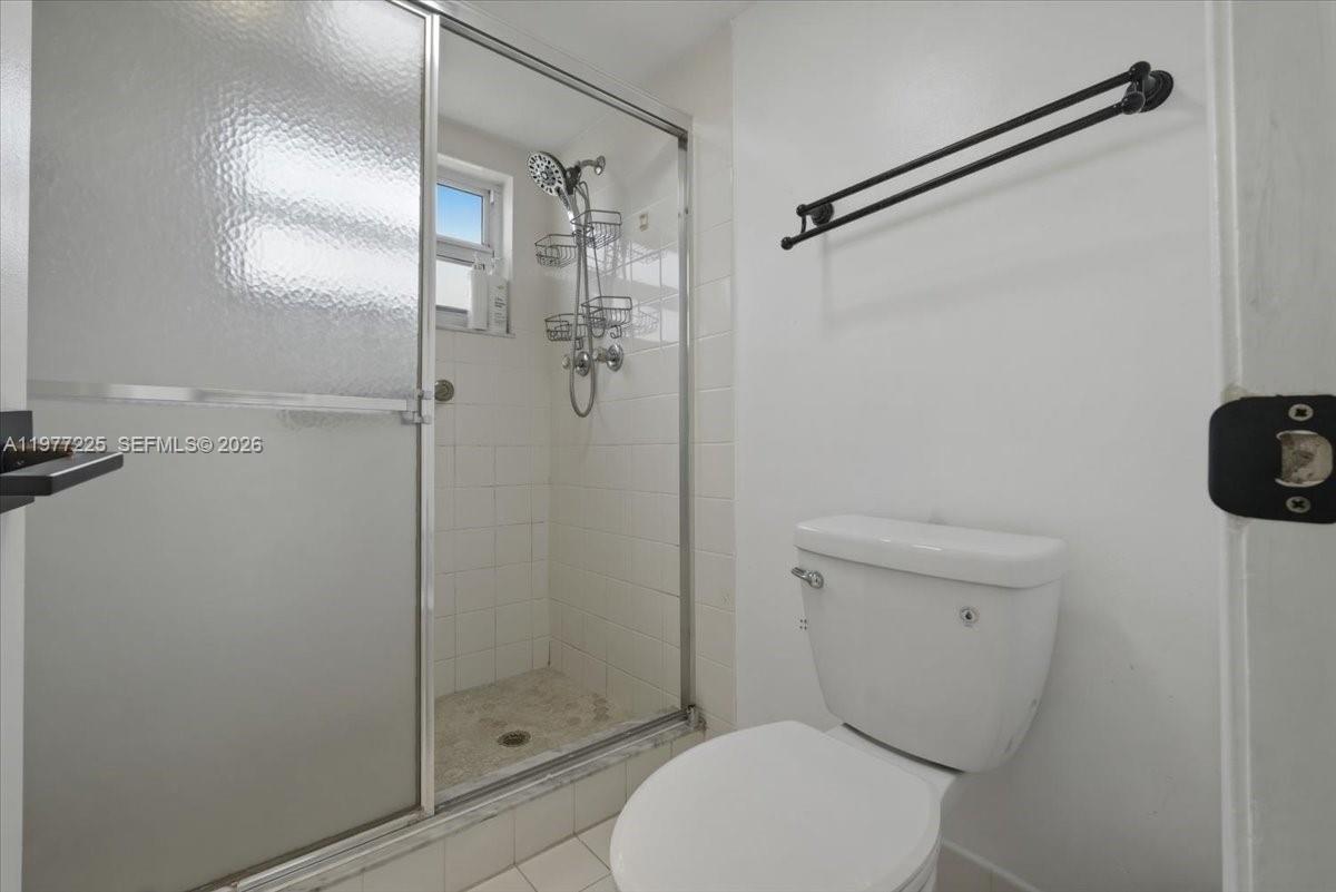 TANGERINE CONDOMINIUM ONE - Residential Lease