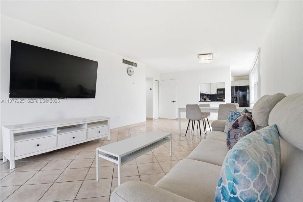 Photo of 9410 Tangerine Pl #407, Davie, FL 33324 (MLS # A11977225)