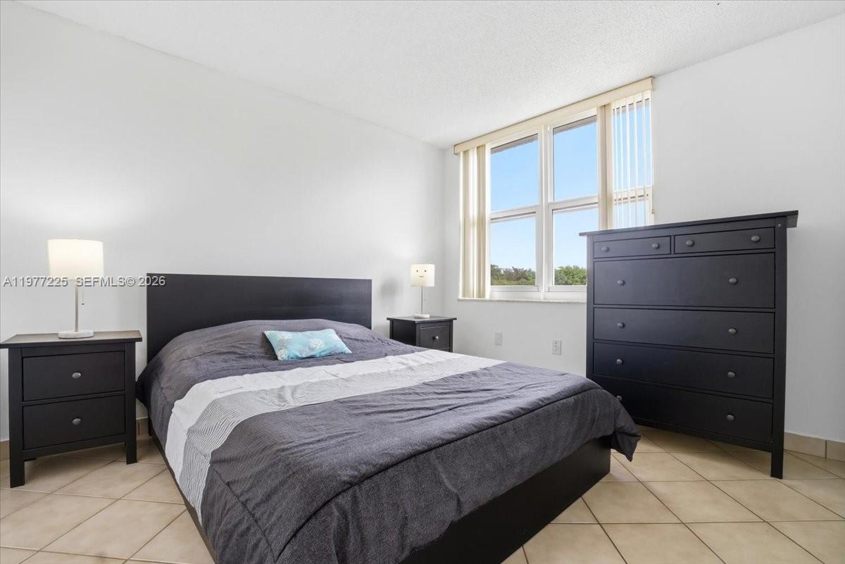 TANGERINE CONDOMINIUM ONE - Residential Lease