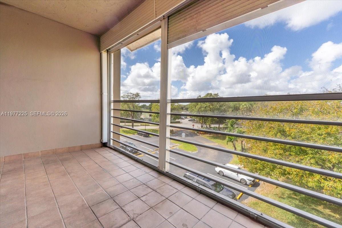 TANGERINE CONDOMINIUM ONE - Residential Lease