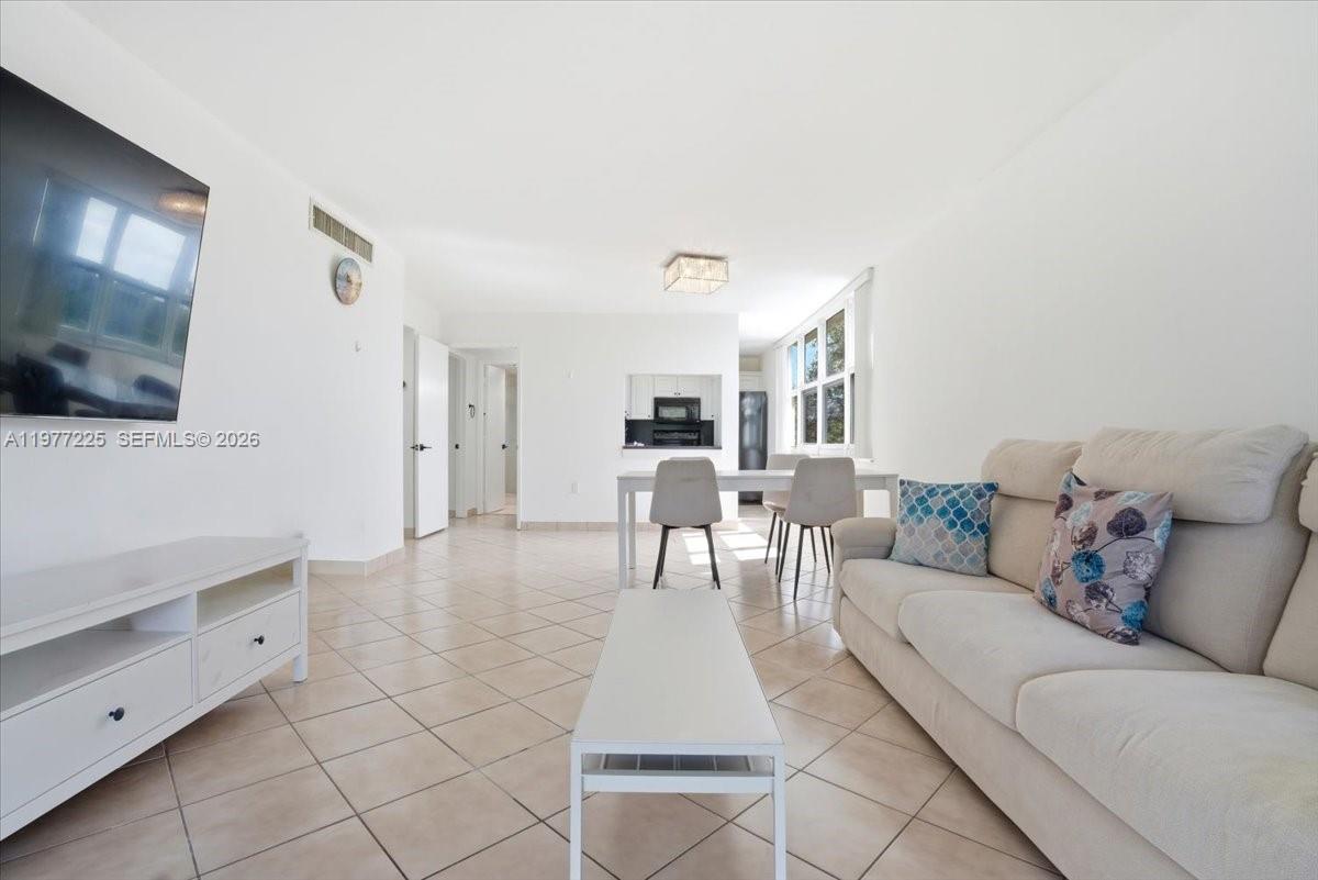 TANGERINE CONDOMINIUM ONE - Residential Lease