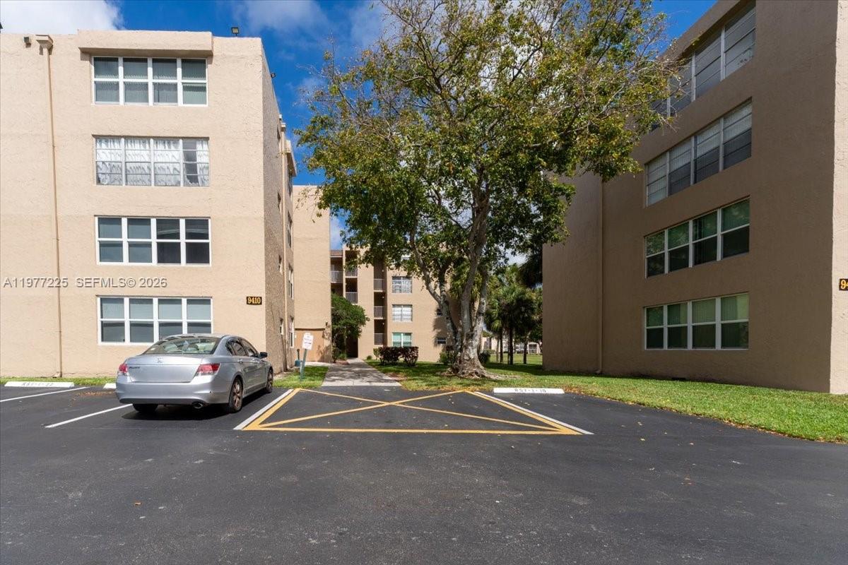 TANGERINE CONDOMINIUM ONE - Residential Lease