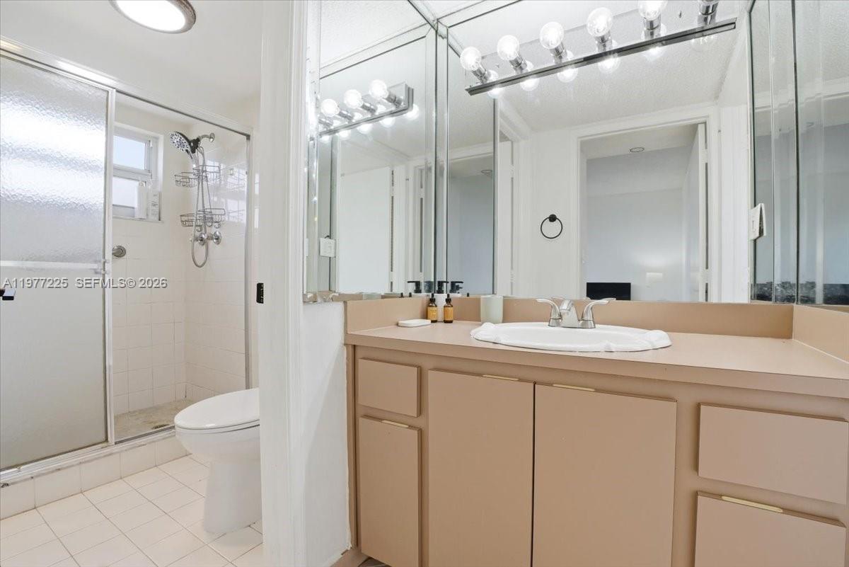 TANGERINE CONDOMINIUM ONE - Residential Lease