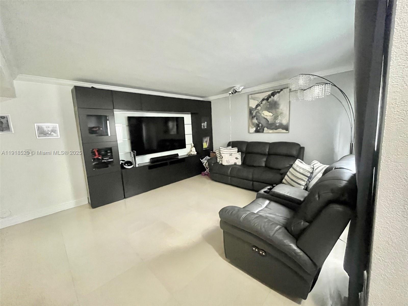 LES CHATEAUX AT INT GARDE - Residential