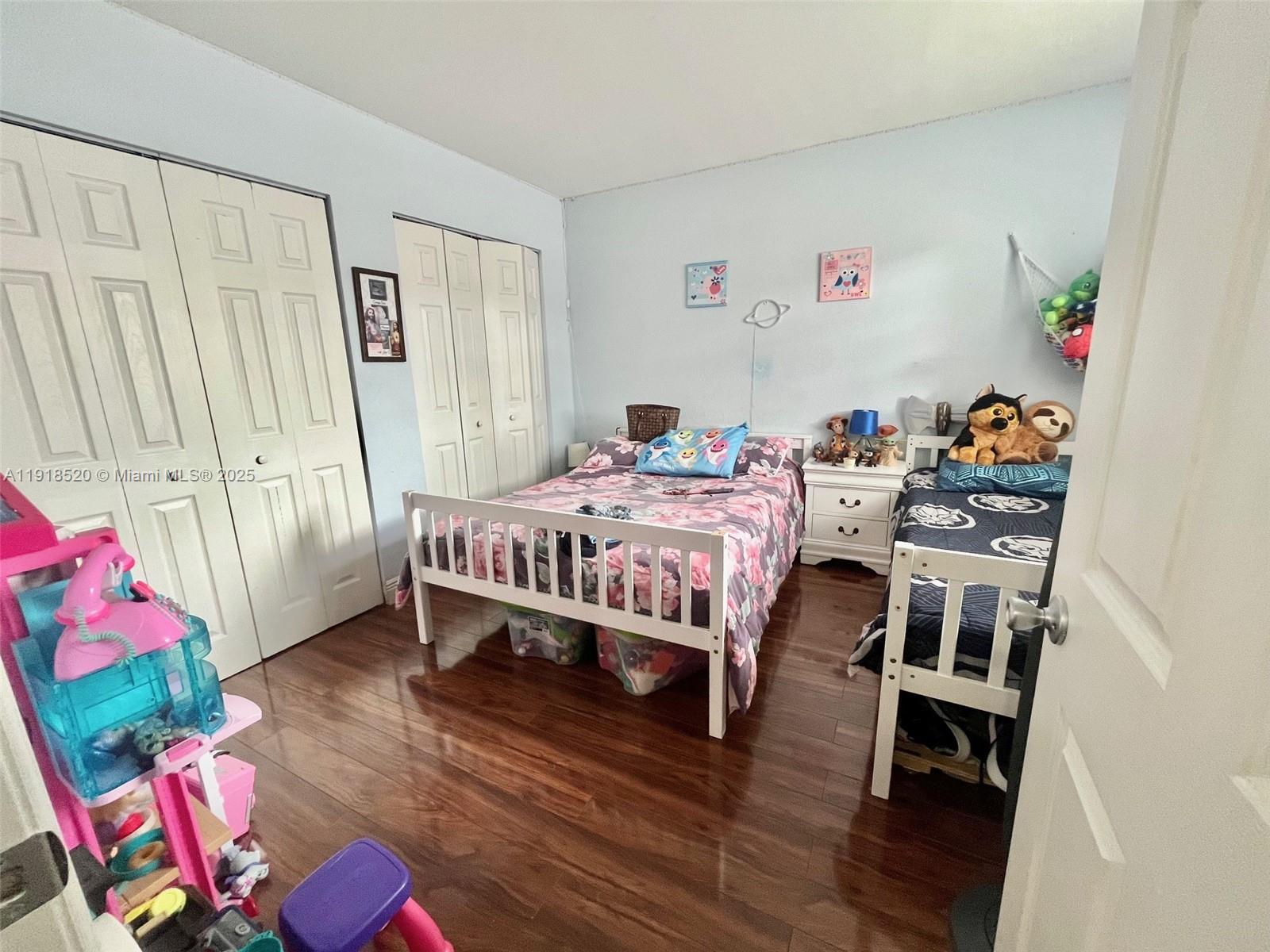 LES CHATEAUX AT INT GARDE - Residential