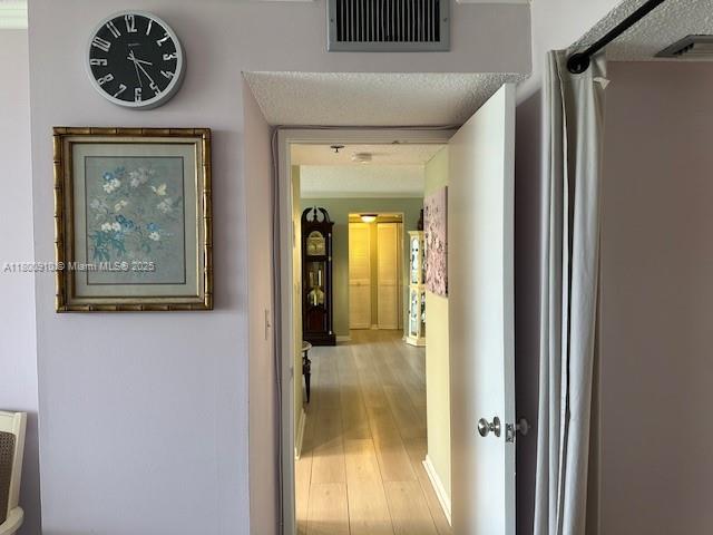 WINSTON TOWERS 600 CONDO - Residential Lease