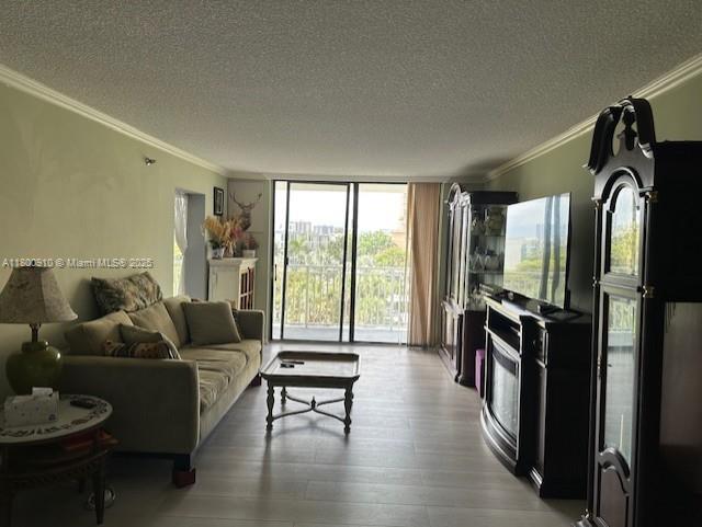 WINSTON TOWERS 600 CONDO - Residential Lease