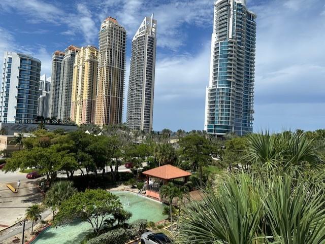 WINSTON TOWERS 600 CONDO - Residential Lease