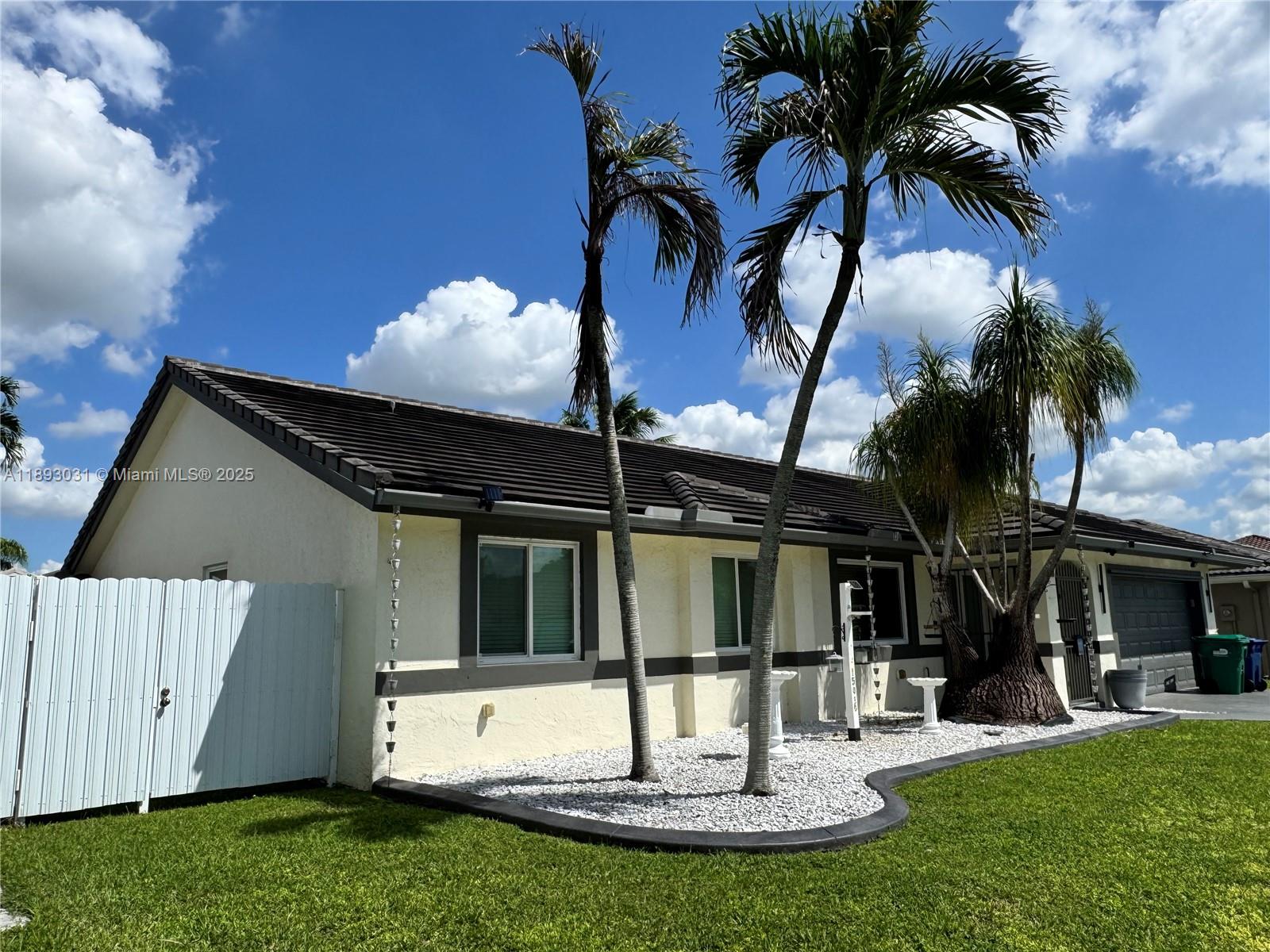 G B ESTATES - Residential
