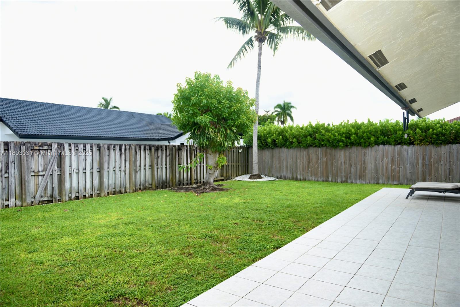 G B ESTATES - Residential