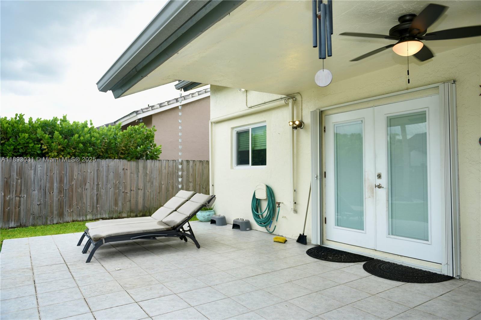 G B ESTATES - Residential