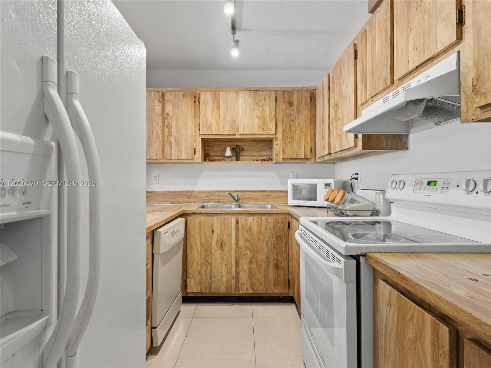 WISPERWOOD VILLAGE CONDO - Residential