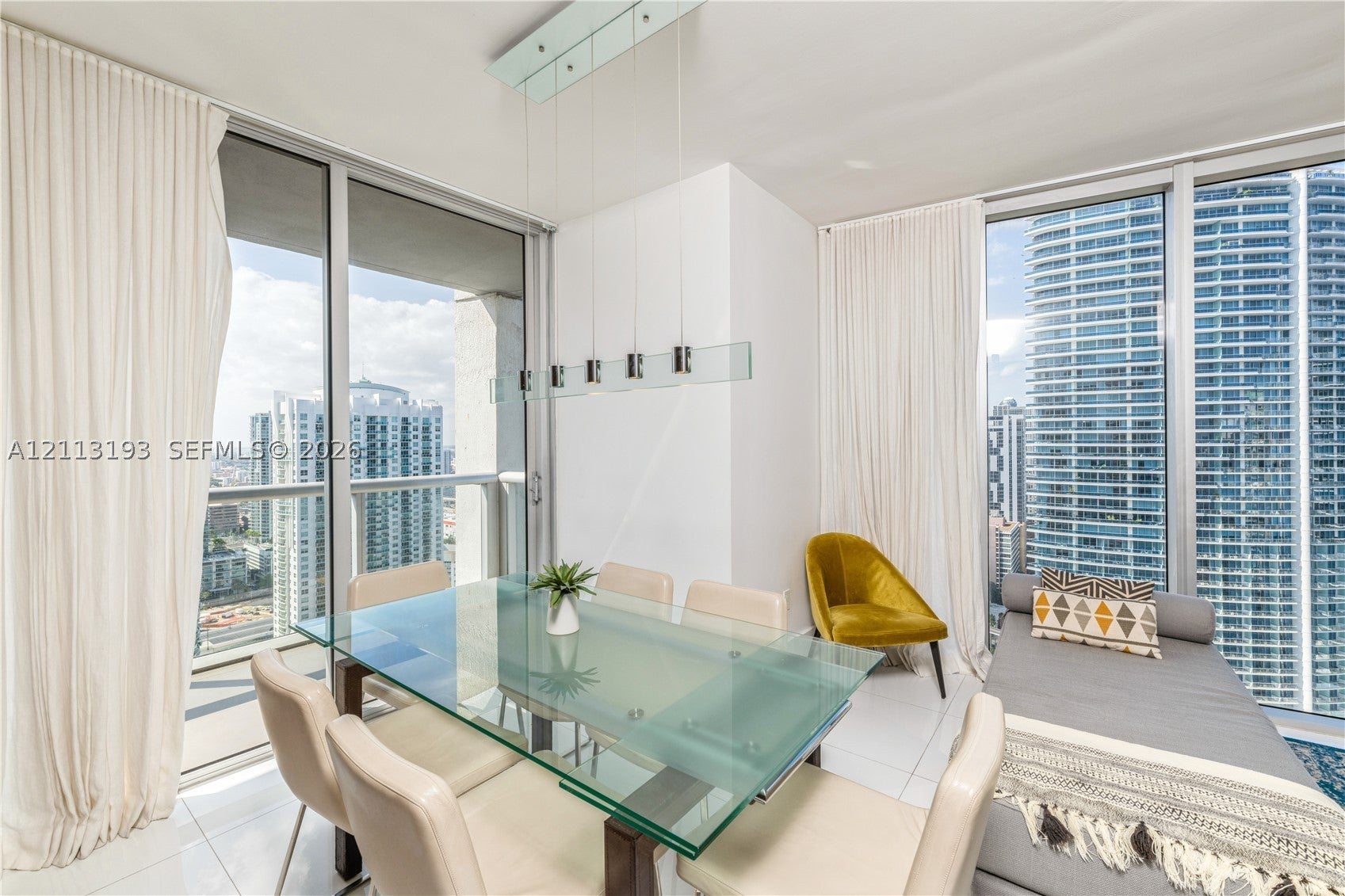 485 Brickell Ave 3704